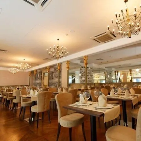 Capital Plaza Hotel 